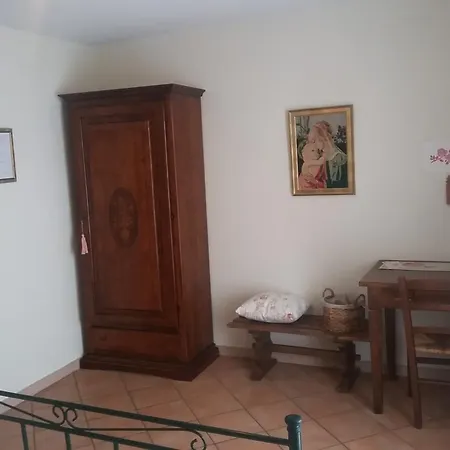 Agriturismo Ronco Delle Rose Farma Ponte dellʼOlio